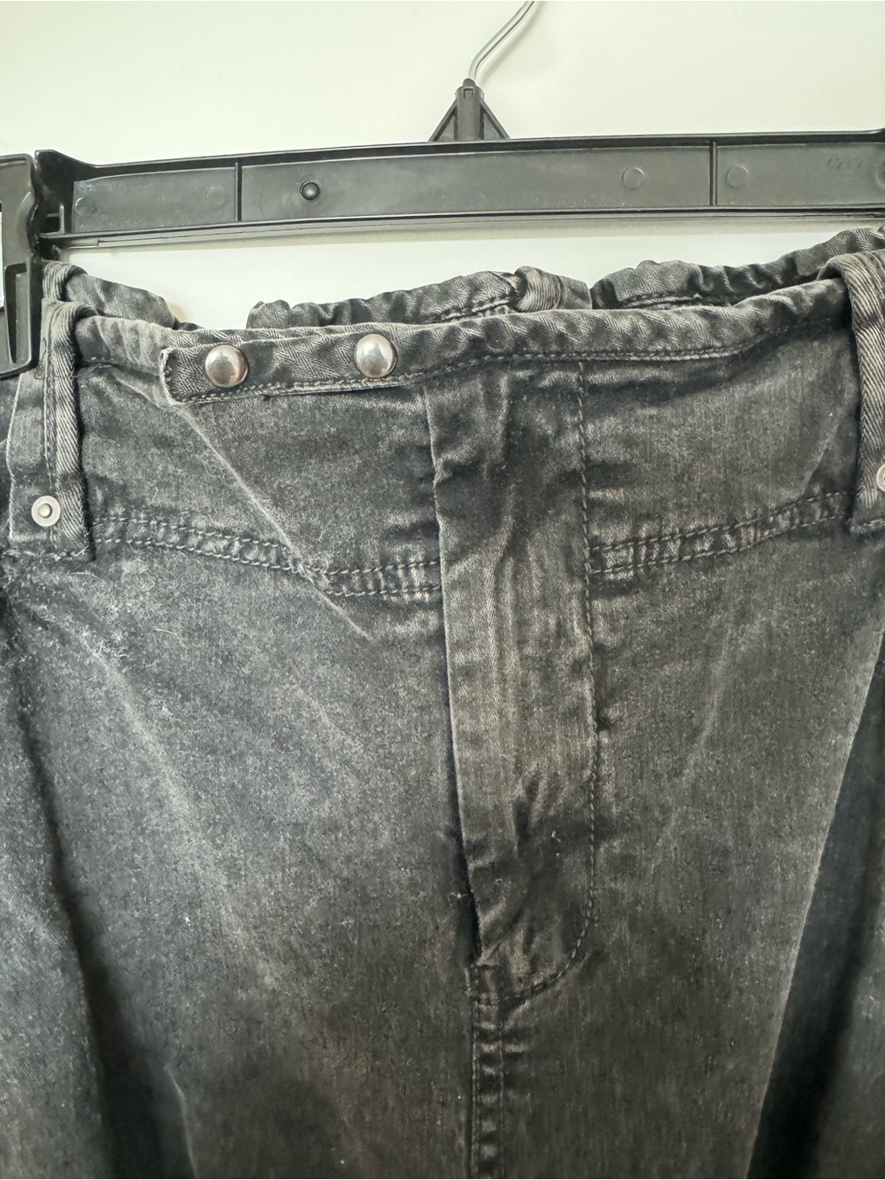 We The Free Black Washed Cargo Pants - Picture 4 of 6